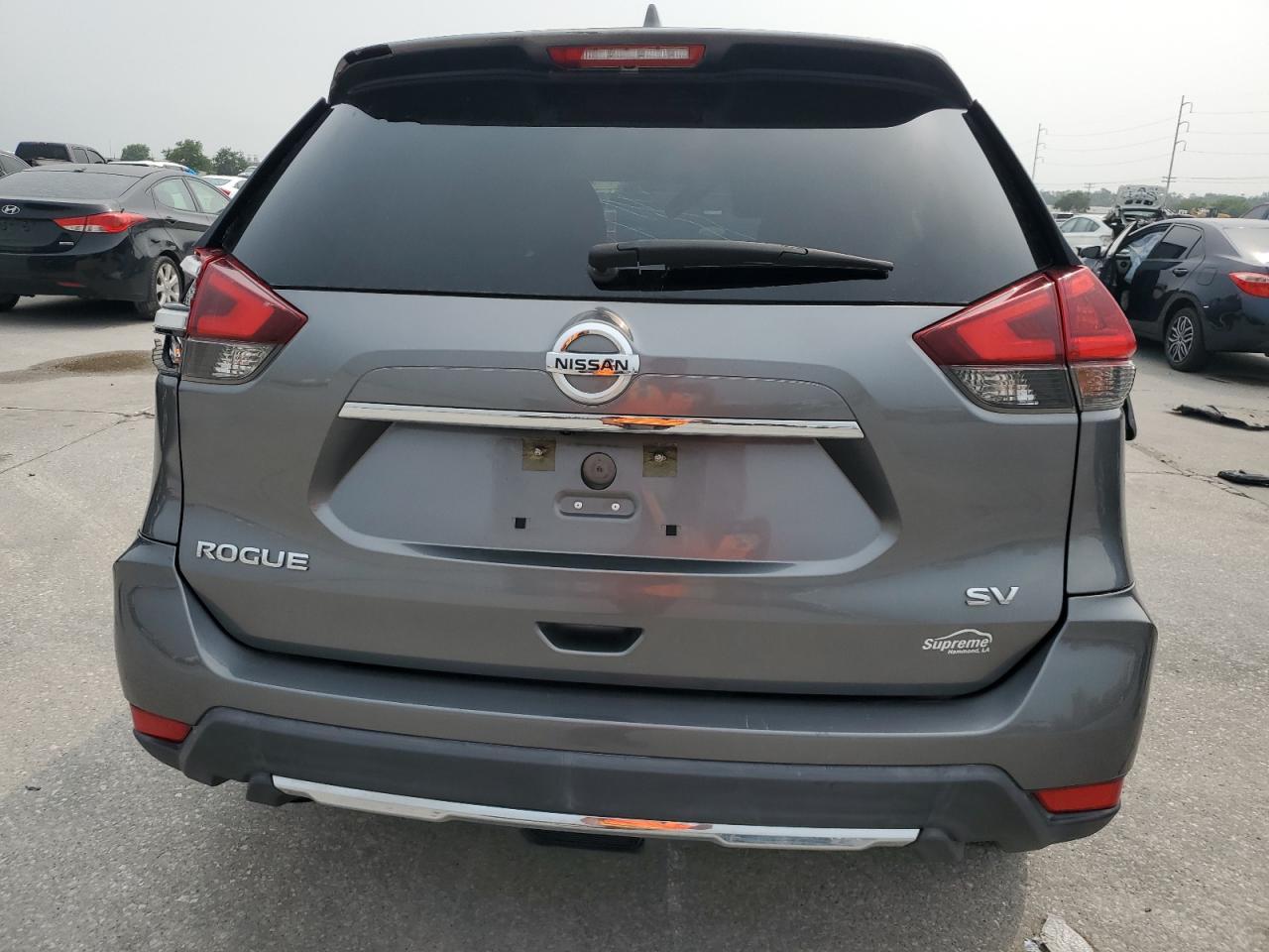 KNMAT2MT6JP542790 2018 Nissan Rogue S