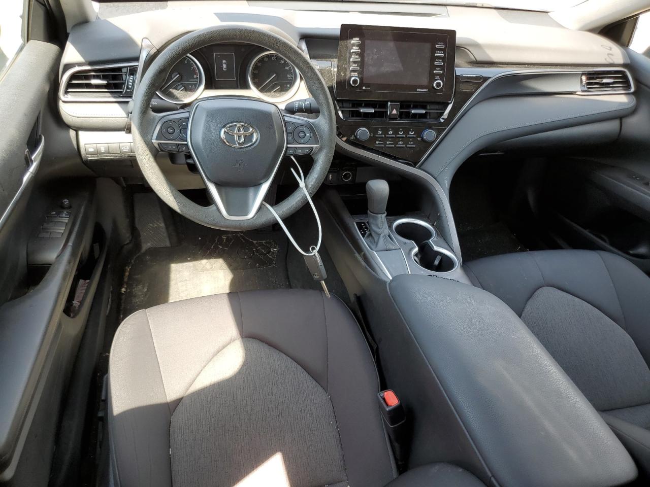 4T1C11AK8MU549407 2021 Toyota Camry Le