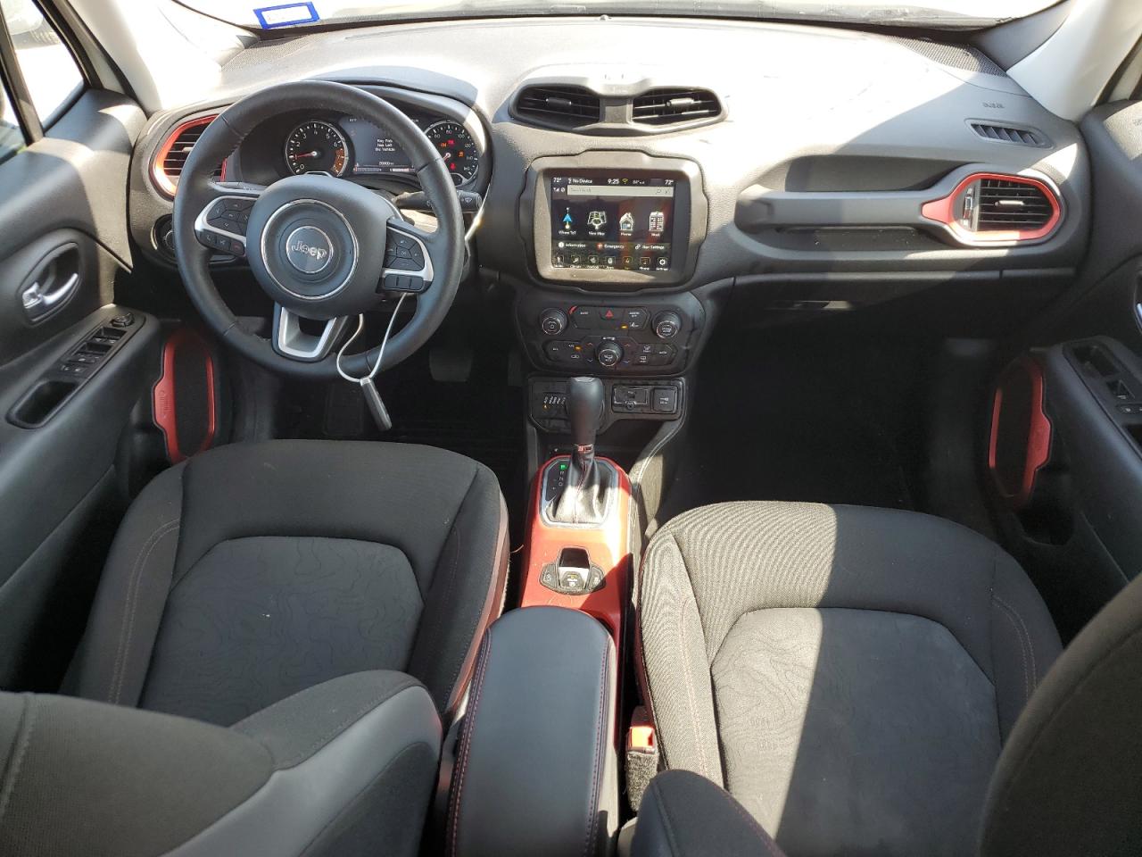 ZACNJDC18MPN29305 2021 Jeep Renegade Trailhawk