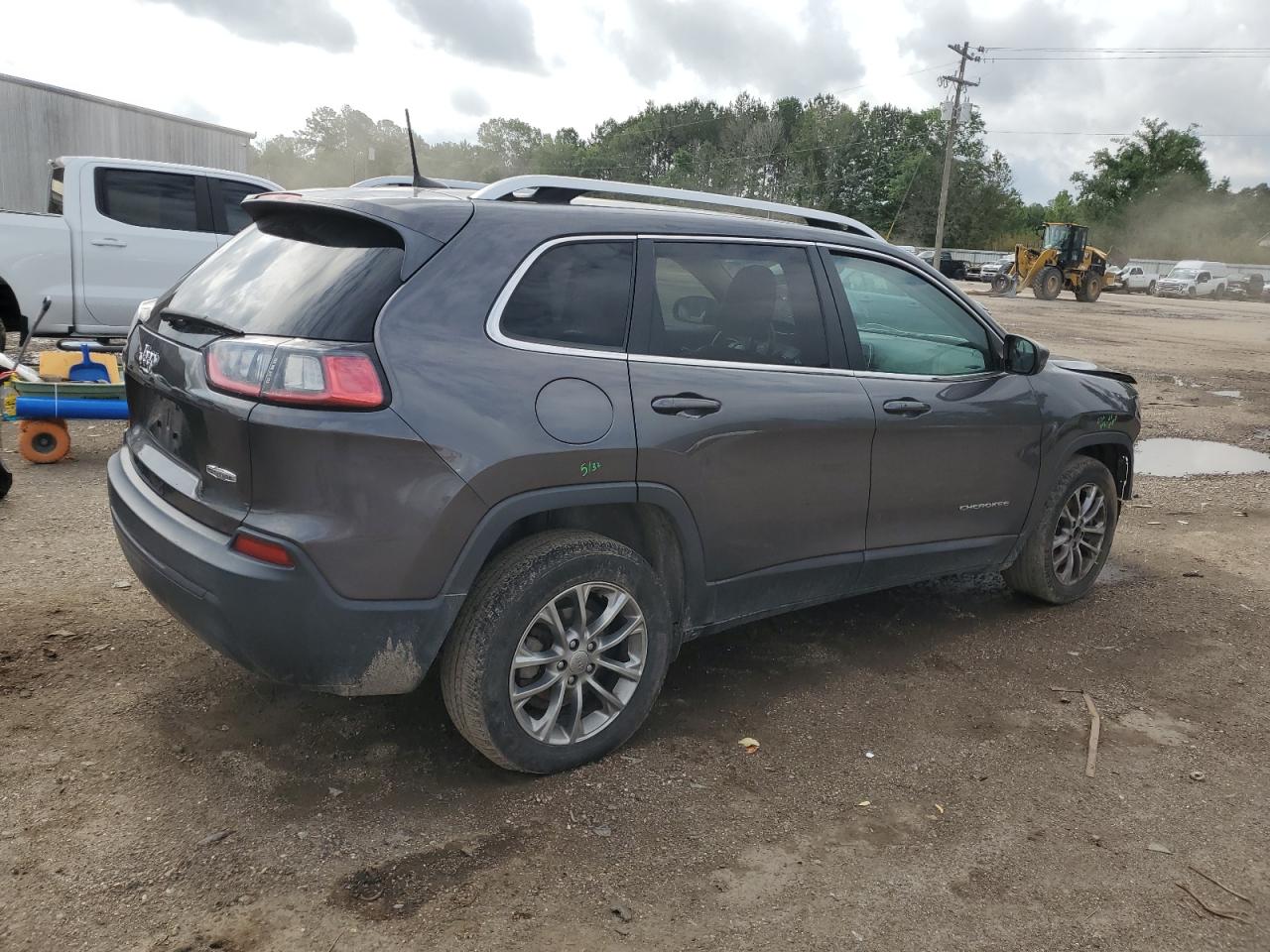 1C4PJLLB3KD176143 2019 Jeep Cherokee Latitude Plus