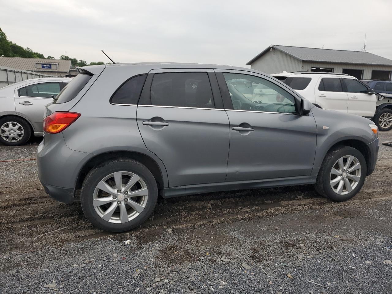 4A4AR4AU0DE010533 2013 Mitsubishi Outlander Sport Se