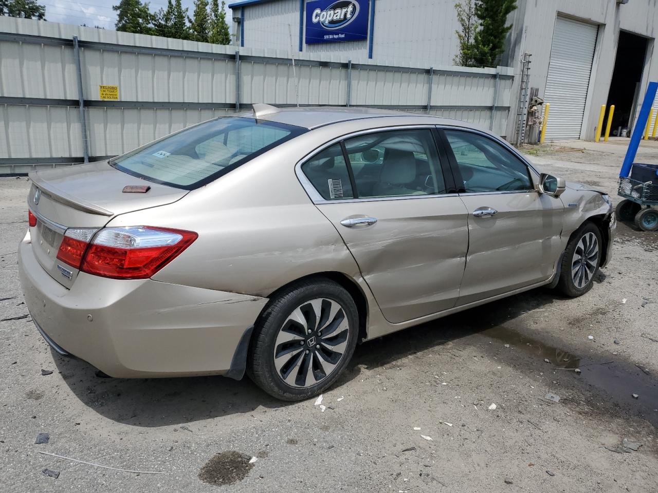 2014 Honda Accord Touring Hybrid vin: 1HGCR6F76EA008262