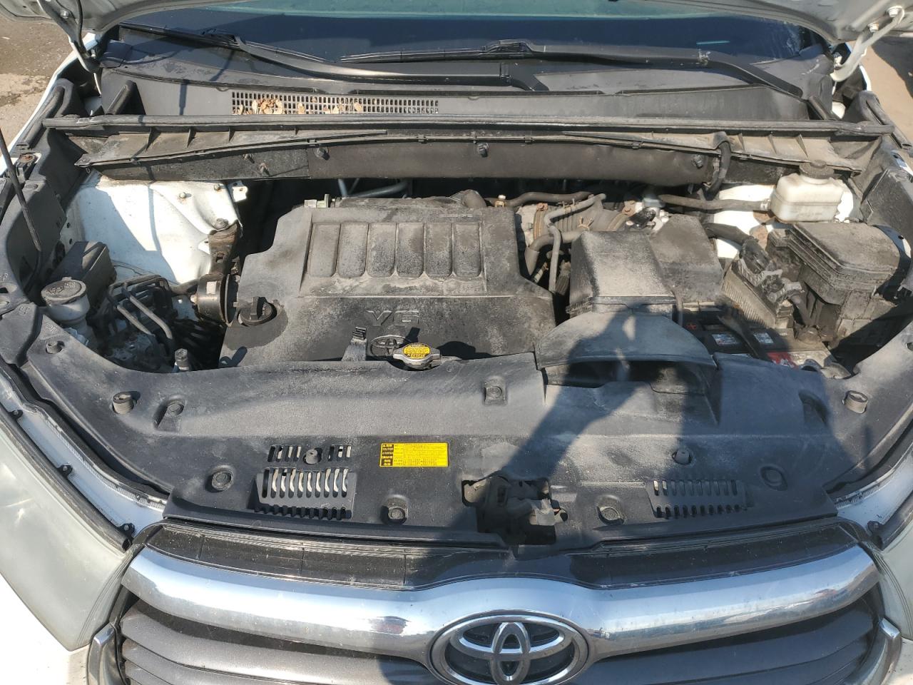 5TDJKRFH7ES050057 2014 Toyota Highlander Xle
