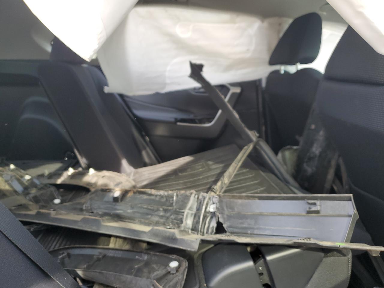 2T3H1RFV6LC072152 2020 Toyota Rav4 Le