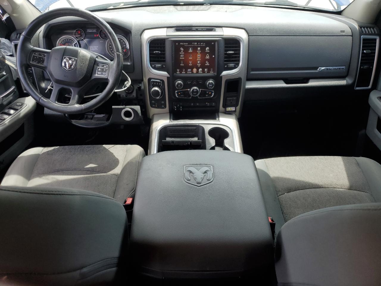 1C6RR7GTXHS694855 2017 Ram 1500 Slt