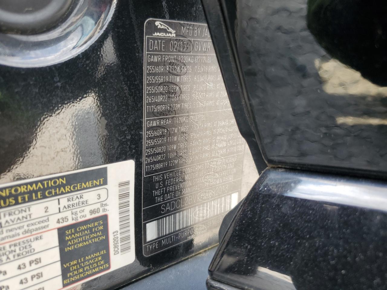 SADCL2BV2HA892013 2017 Jaguar F-Pace R - Sport