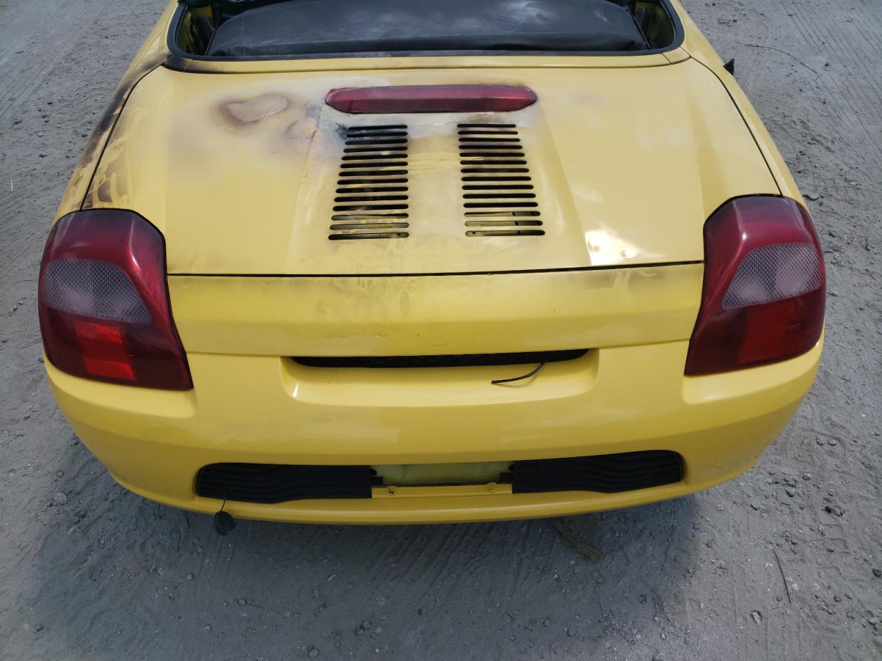 JTDFR320610034170 2001 Toyota Mr2 Spyder