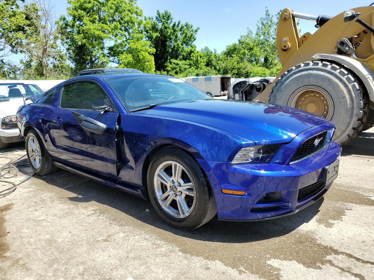 2014 Ford Mustang vin: 1ZVBP8AM6E5216902