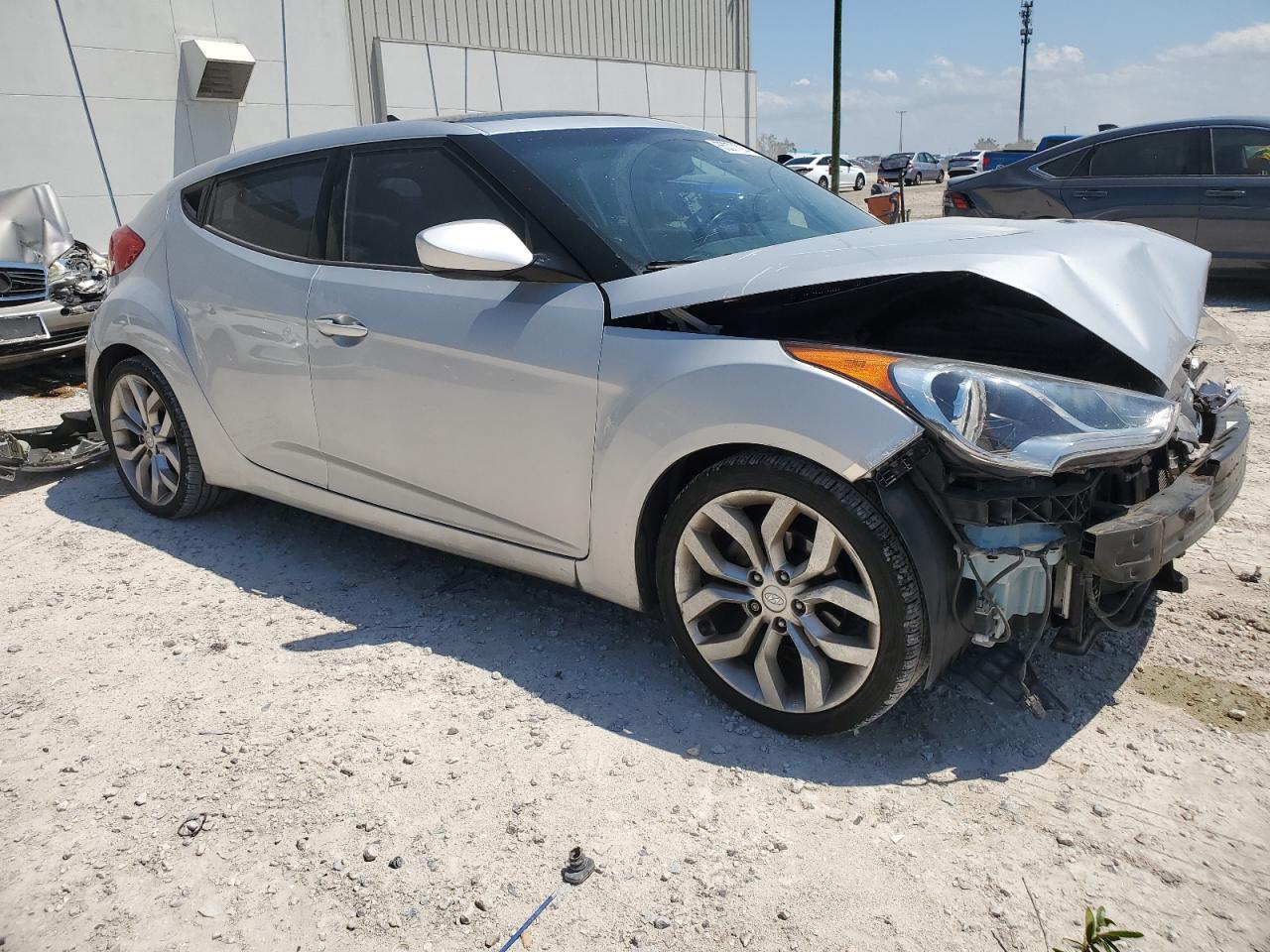 KMHTC6AD4CU055066 2012 Hyundai Veloster