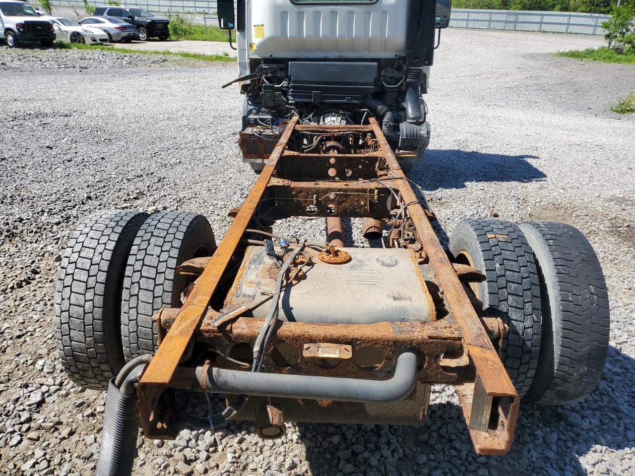 JALE5W163A7901724 2010 Isuzu Nqr