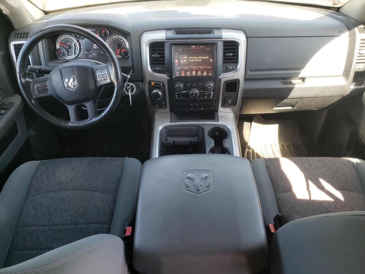 1C6RR7LT5GS252523 2016 Ram 1500 Slt