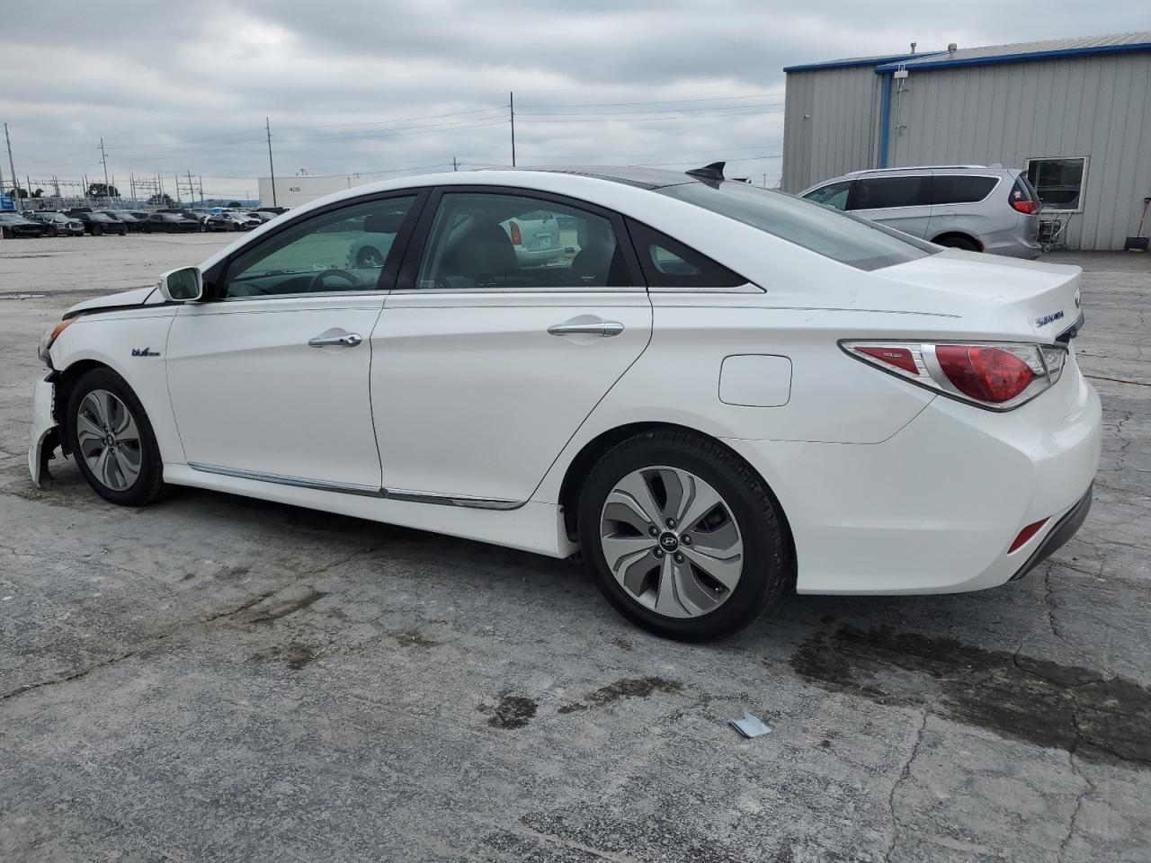 HYUNDAI SONATA HYBRID