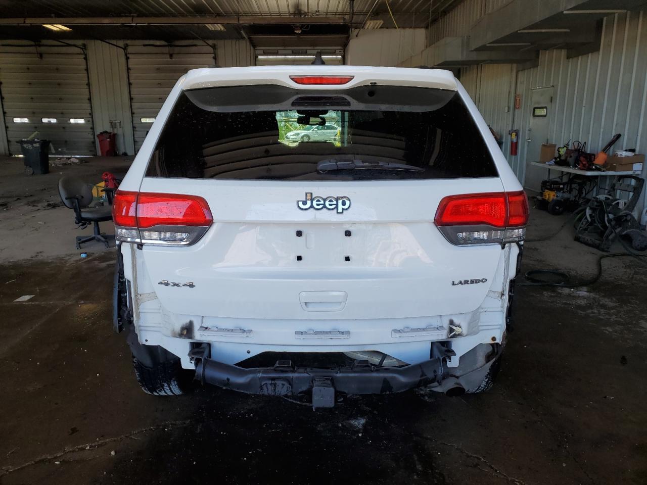 1C4RJFAGXEC541209 2014 Jeep Grand Cherokee Laredo