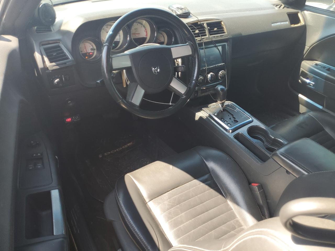 2B3CJ5DT5AH321817 2010 Dodge Challenger R/T