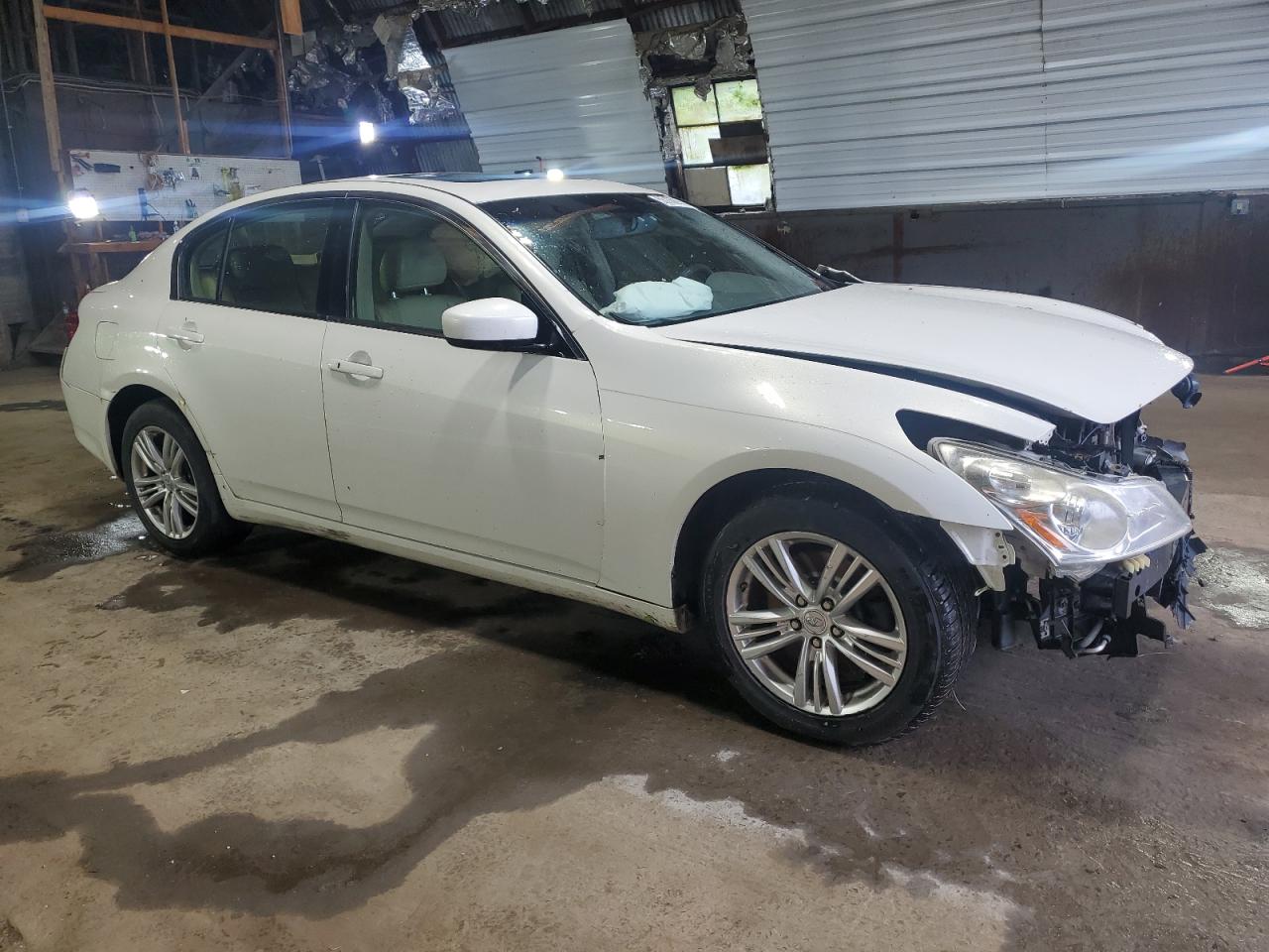 2015 Infiniti Q40 vin: JN1CV6AR9FM650125