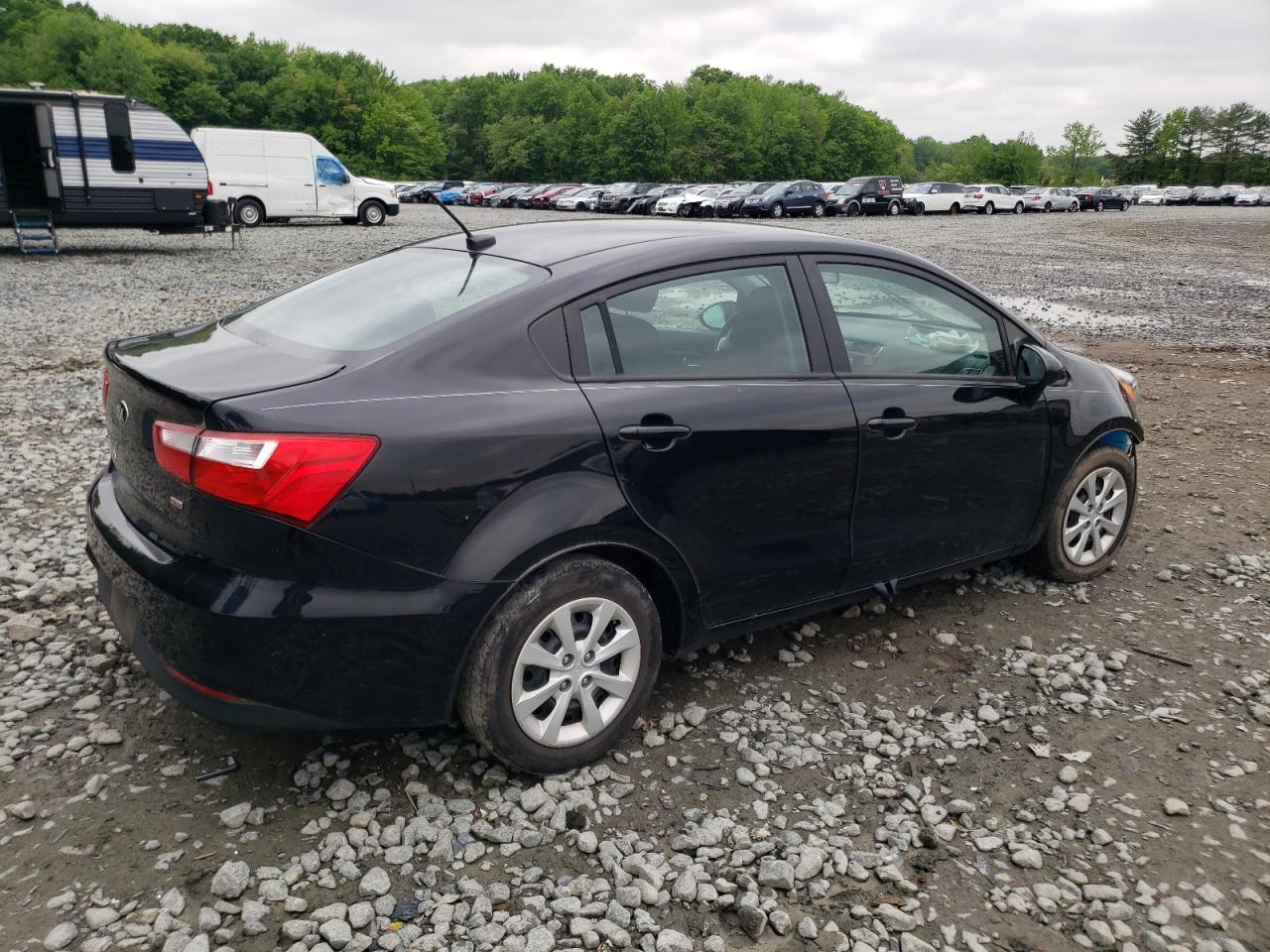 KNADM4A36H6015212 2017 Kia Rio Lx