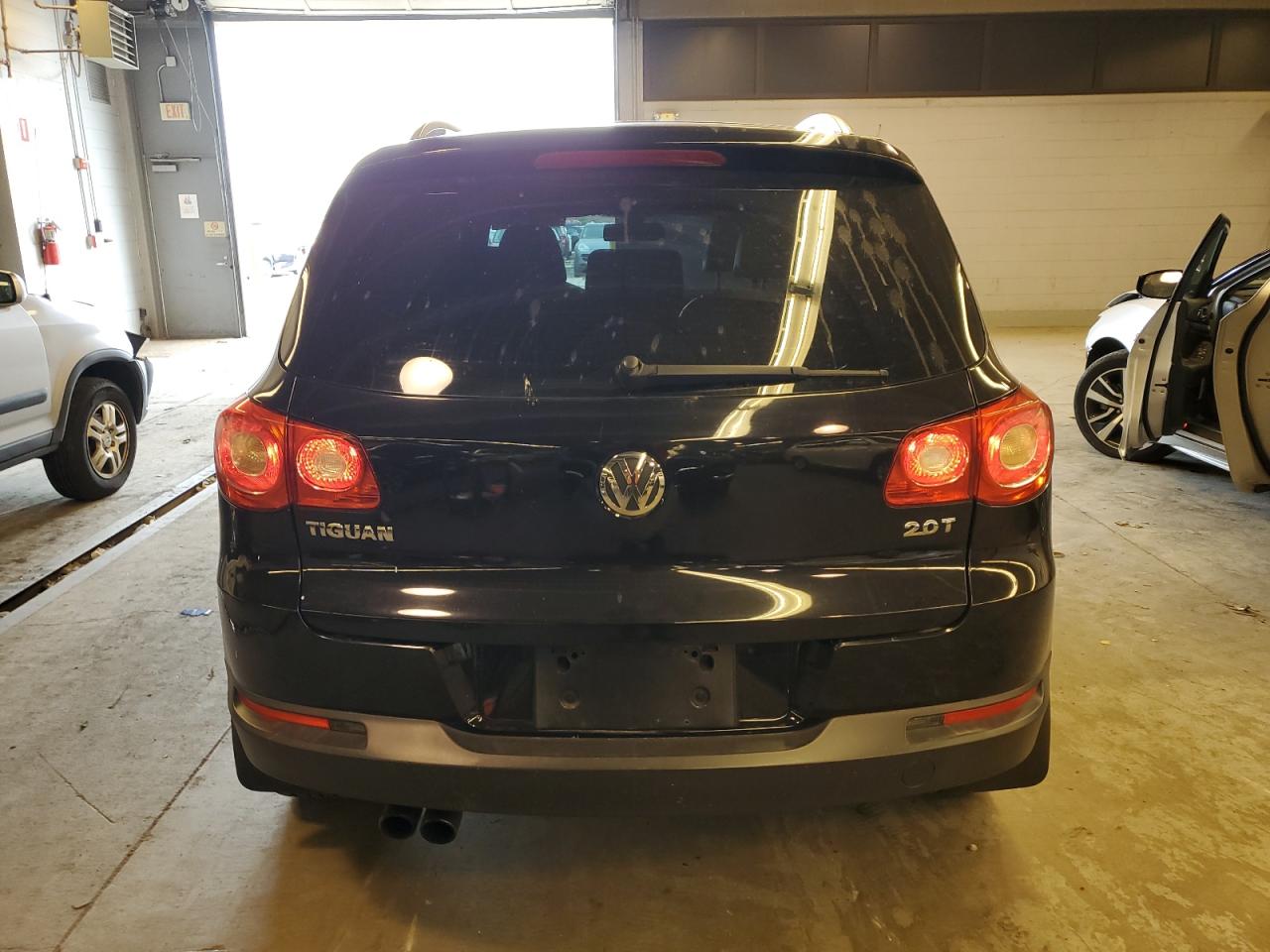 WVGAV7AX5BW549473 2011 Volkswagen Tiguan S