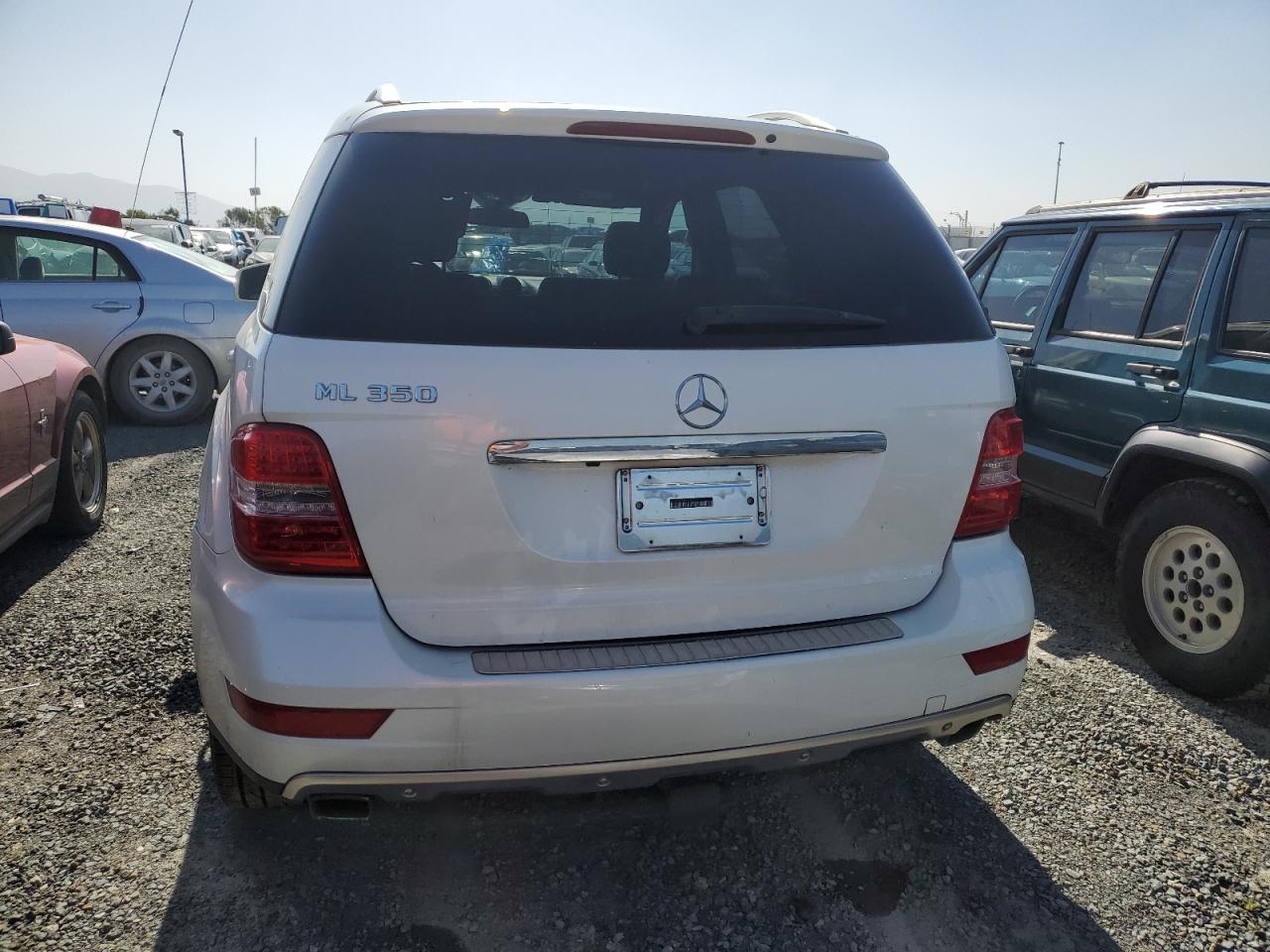 4JGBB5GB3BA694375 2011 Mercedes-Benz Ml 350