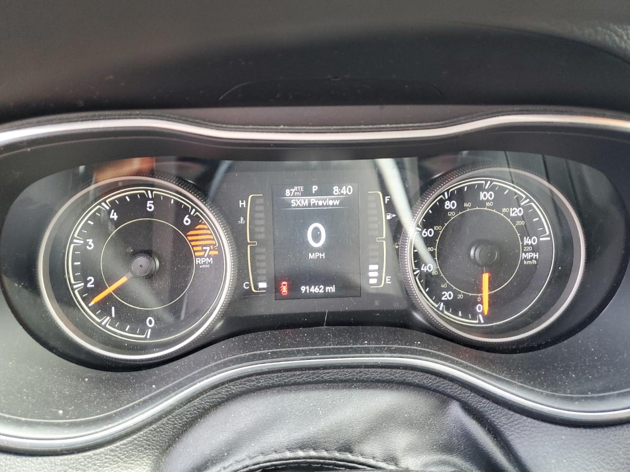 1C4PJLCB9KD357408 2019 Jeep Cherokee Latitude