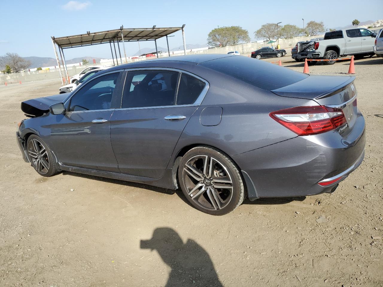 1HGCR2F58HA043722 2017 Honda Accord Sport