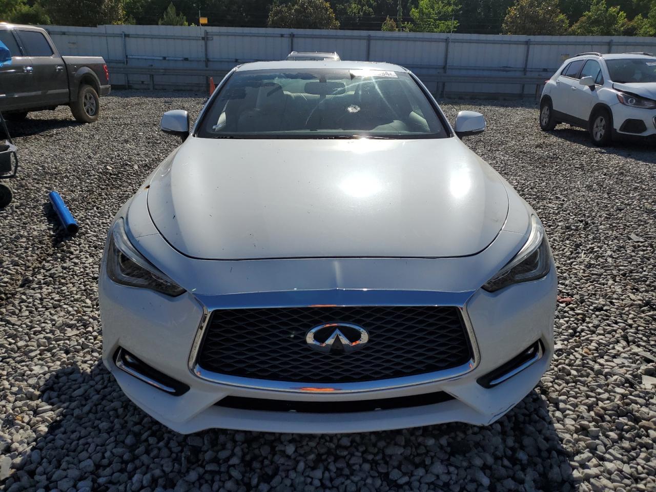 JN1CV7EK7JM200632 2018 Infiniti Q60 Pure