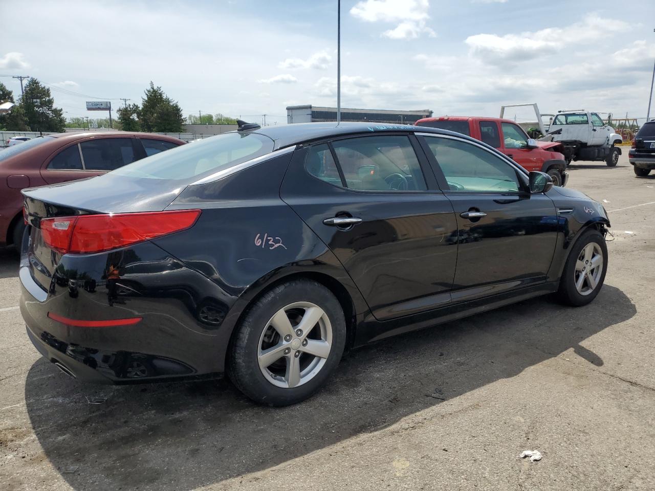 5XXGM4A72FG435700 2015 Kia Optima Lx