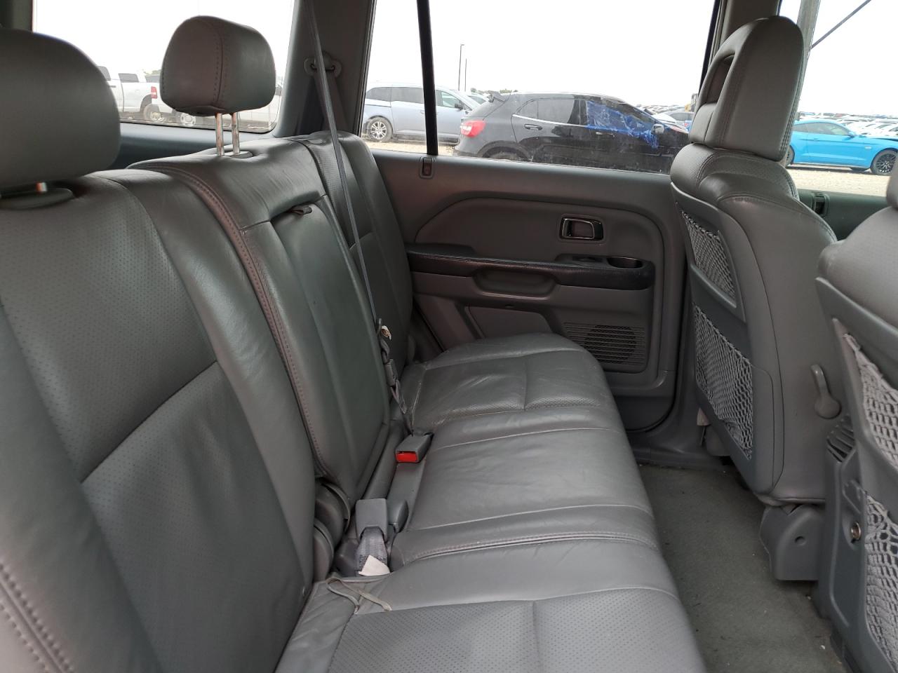 2HKYF18574H562056 2004 Honda Pilot Exl