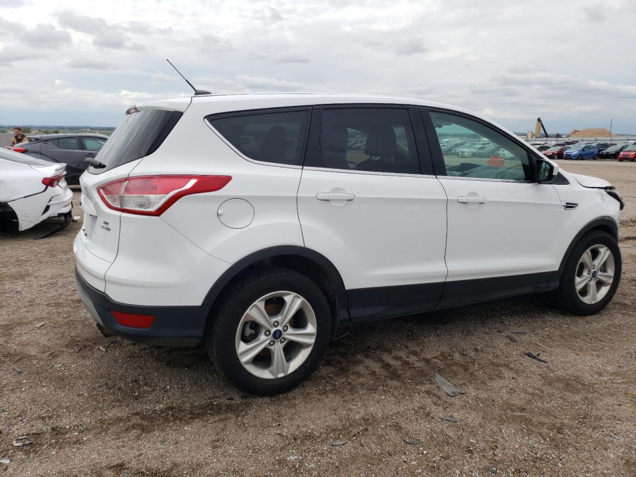 1FMCU9GX8GUB29451 2016 Ford Escape Se