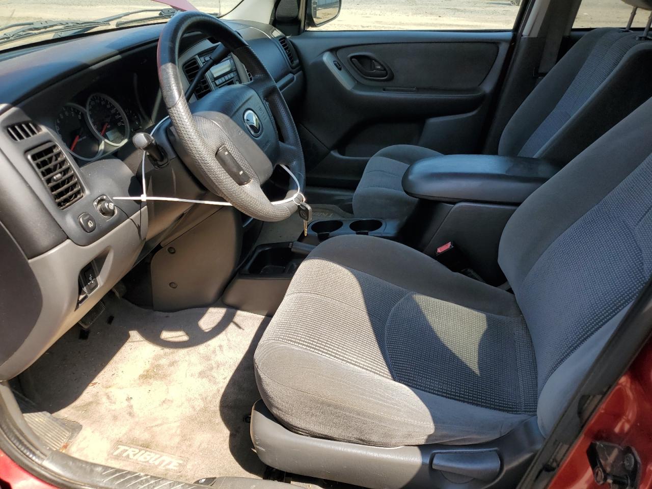 4F2YZ04124KM20963 2004 Mazda Tribute Lx