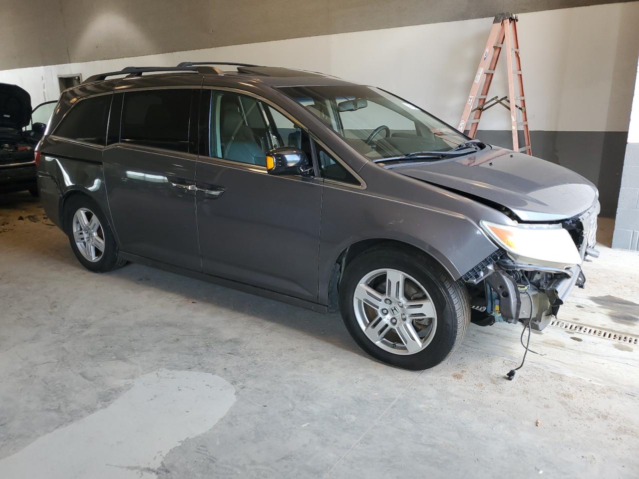 5FNRL5H91CB107918 2012 Honda Odyssey Touring