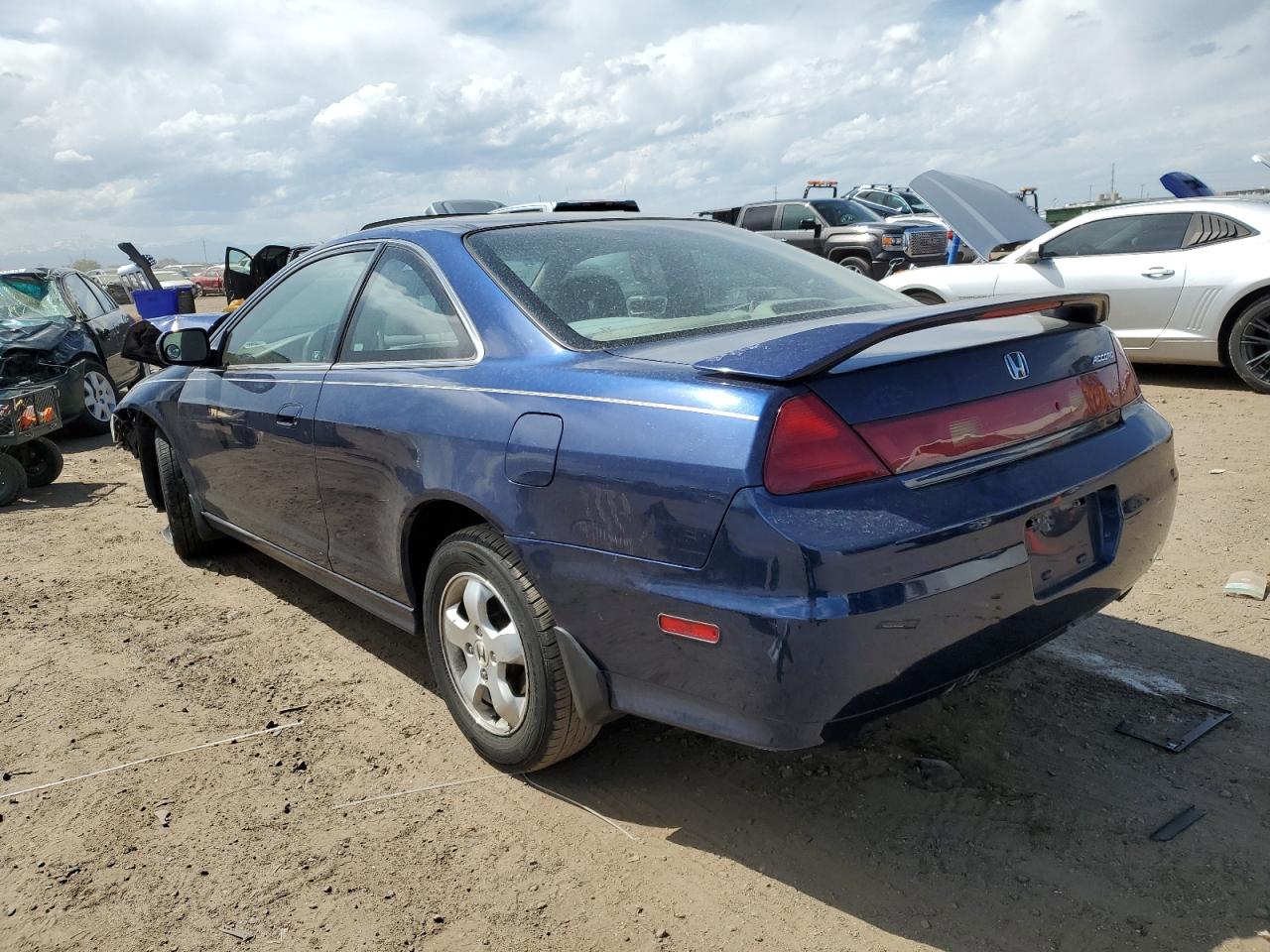 1HGCG32581A011778 2001 Honda Accord Ex