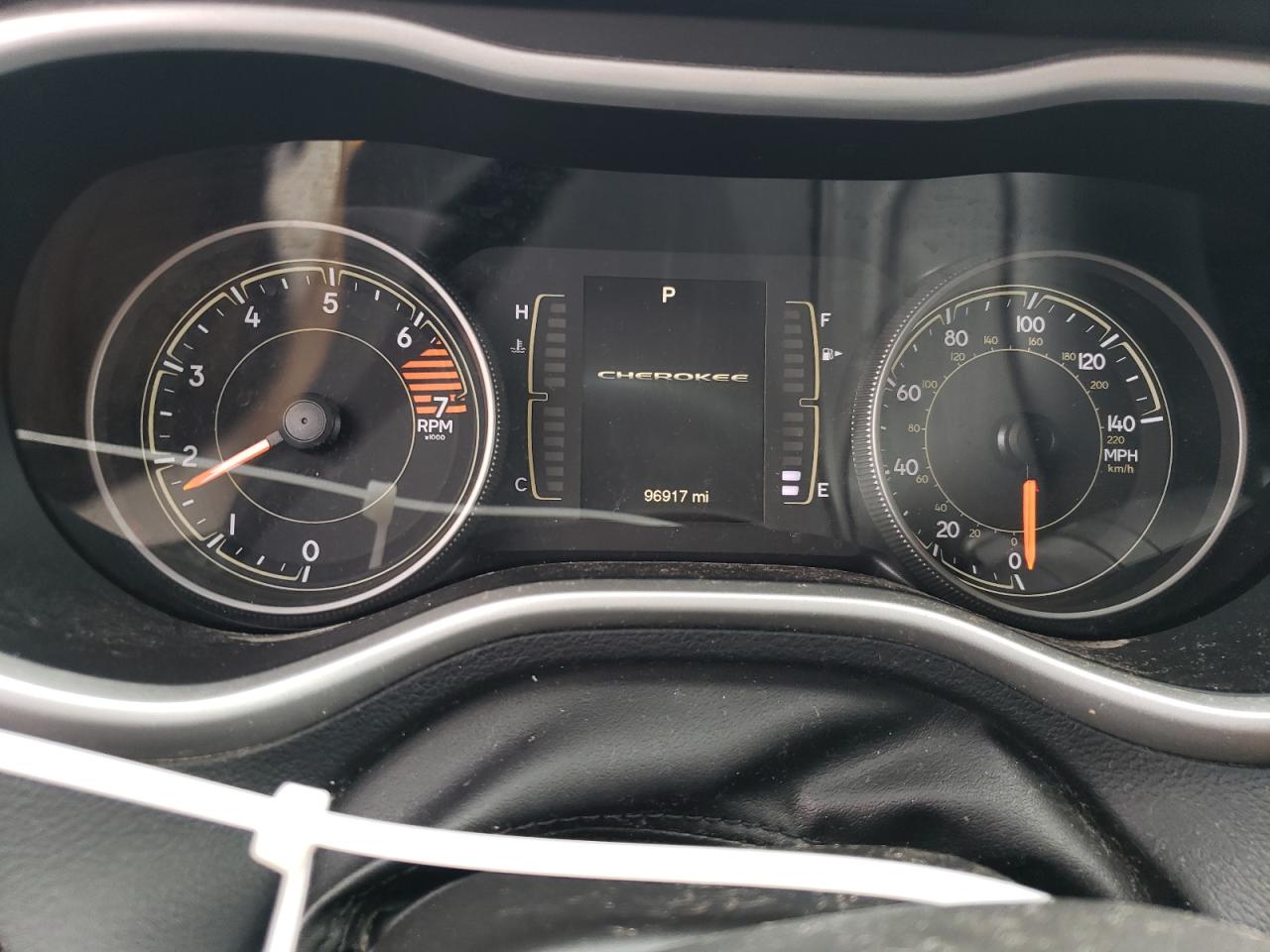 1C4PJLLBXJD584380 2018 Jeep Cherokee Latitude Plus