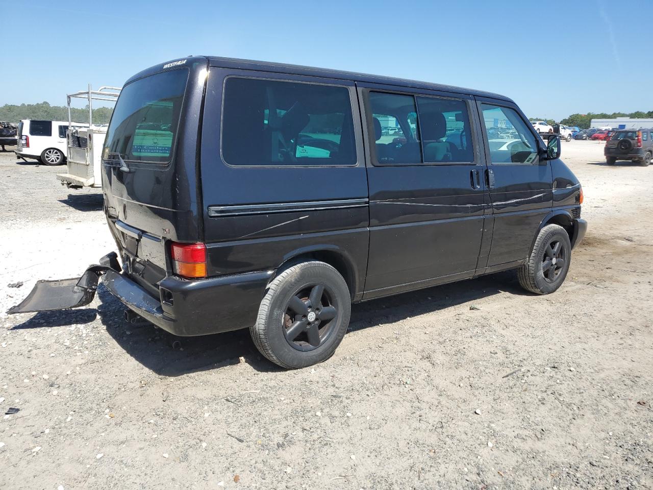 WV2MB47052H061231 2002 Volkswagen Eurovan Mv