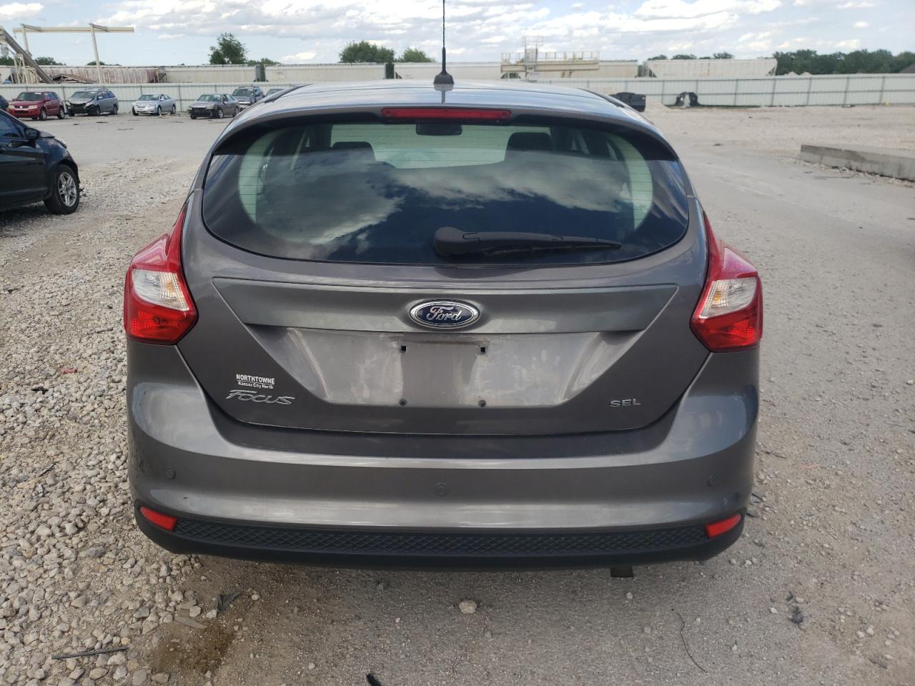 2012 Ford Focus Sel vin: 1FAHP3M2XCL216877