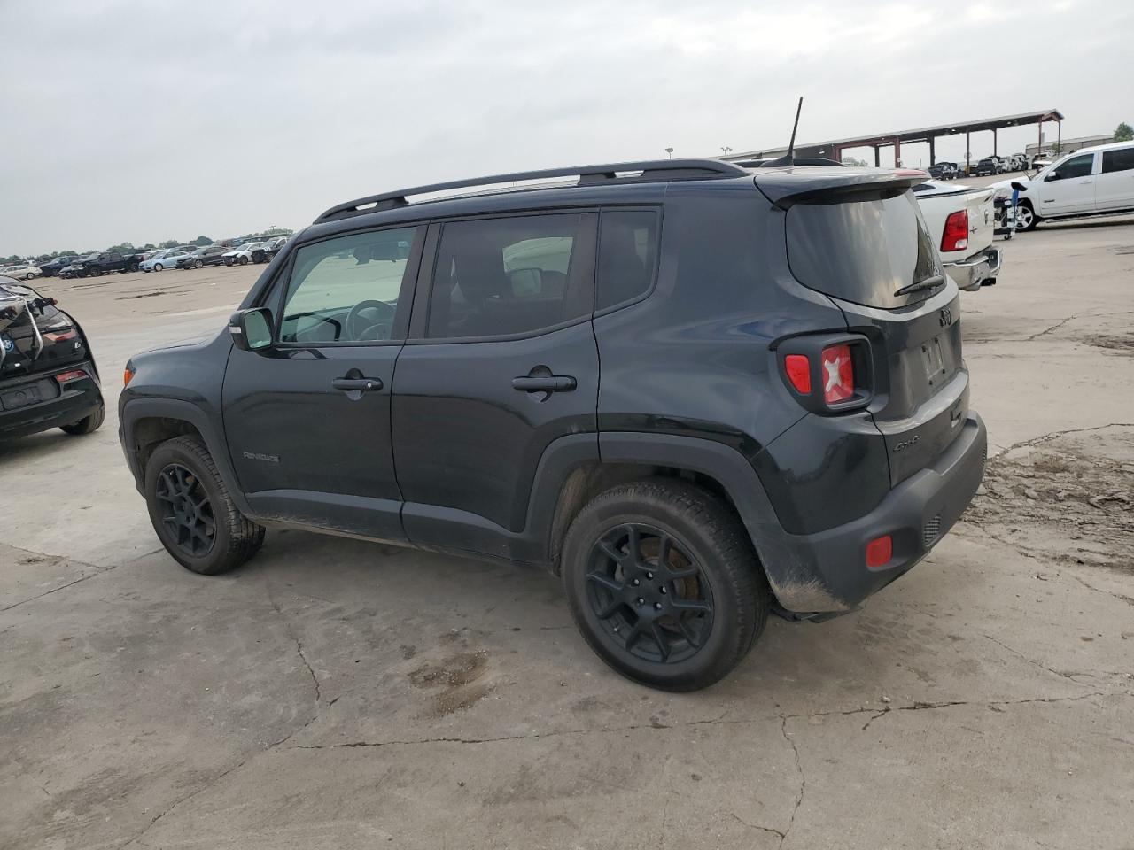 ZACNJBBBXKPK70215 2019 Jeep Renegade Latitude