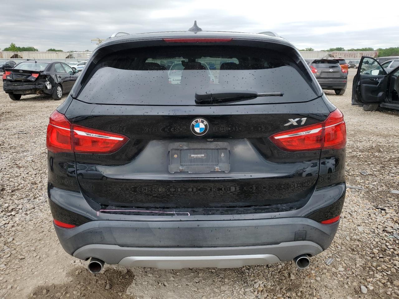 WBXHT3C33J5F89900 2018 BMW X1 xDrive28I