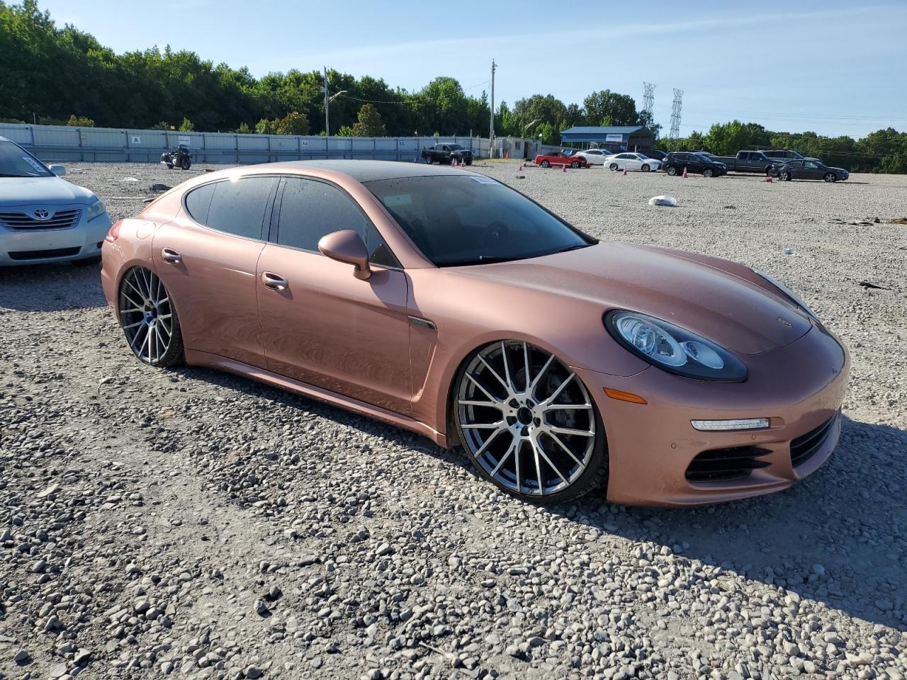 WP0AA2A72EL011595 2014 Porsche Panamera 2