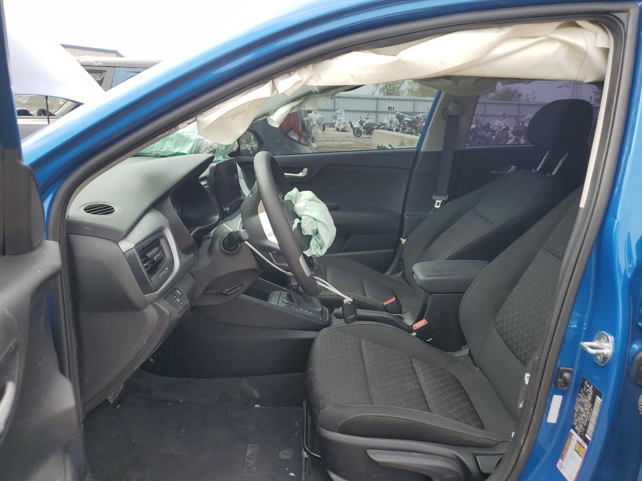 3KPA24AD7NE477045 2022 Kia Rio Lx