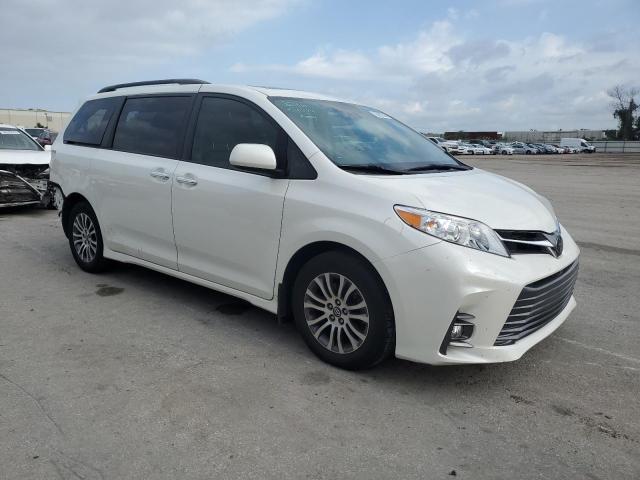 2018 Toyota Sienna Xle VIN: 5TDYZ3DC3JS913767 Lot: 55092594