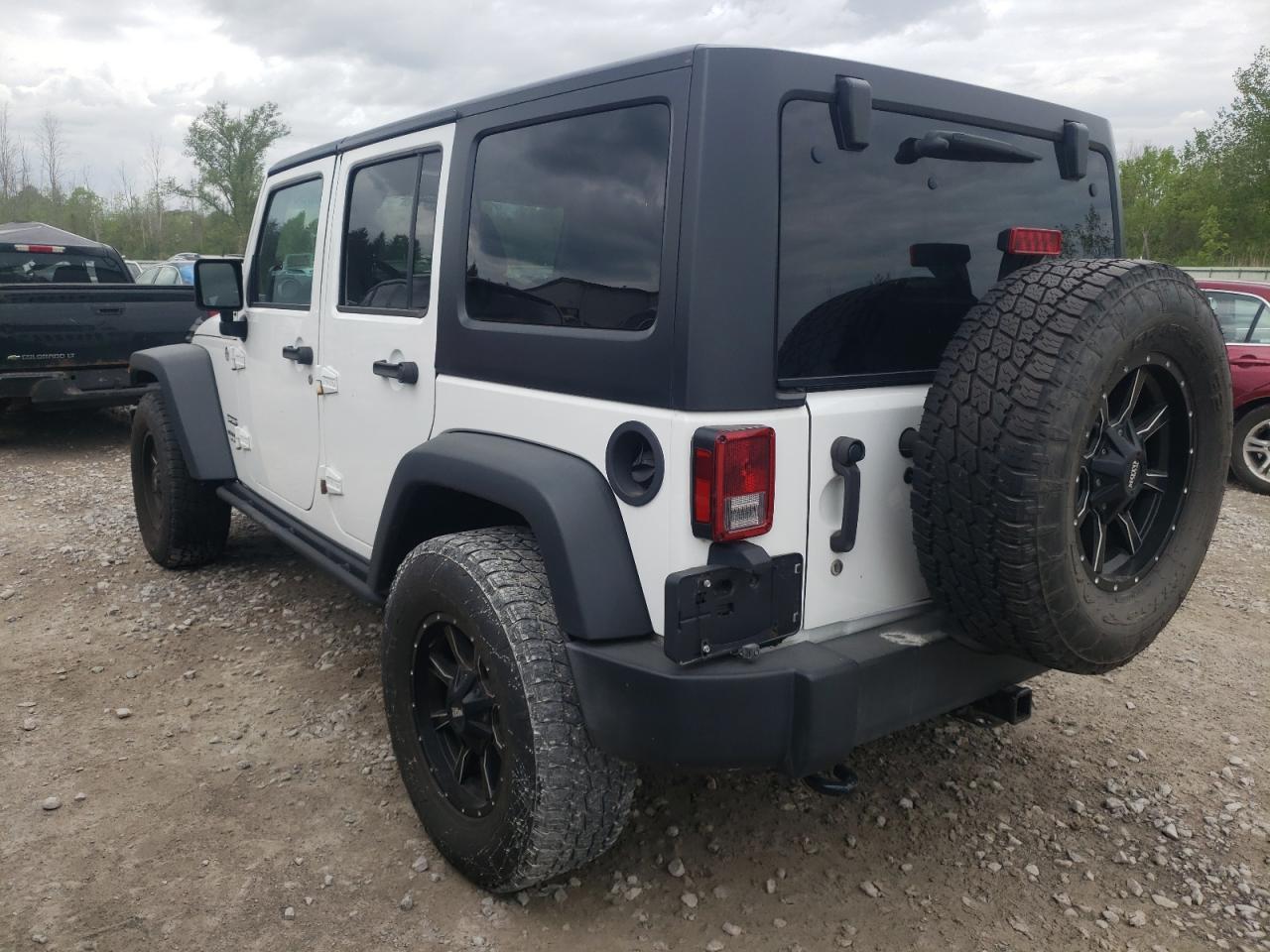 1C4HJWDG7FL745720 2015 Jeep Wrangler Unlimited Sport