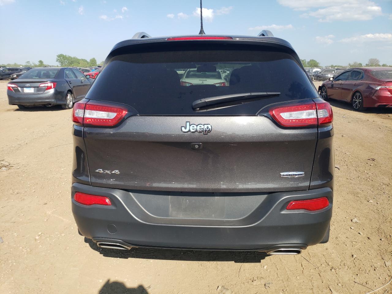 1C4PJMCS5HW513477 2017 Jeep Cherokee Latitude