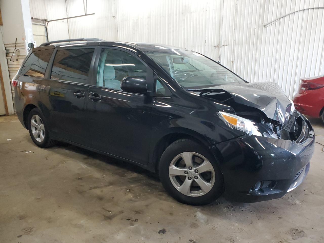 2016 Toyota Sienna Le vin: 5TDKK3DCXGS711303