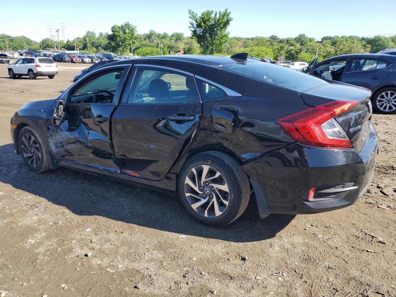 2HGFC2F77JH519501 2018 Honda Civic Ex