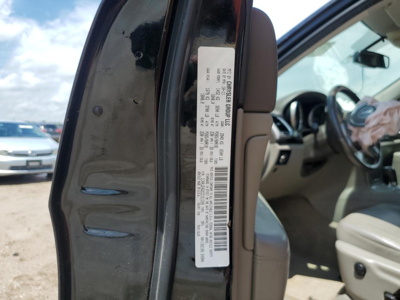 1C4RJEAG2CC151339 2012 Jeep Grand Cherokee Laredo