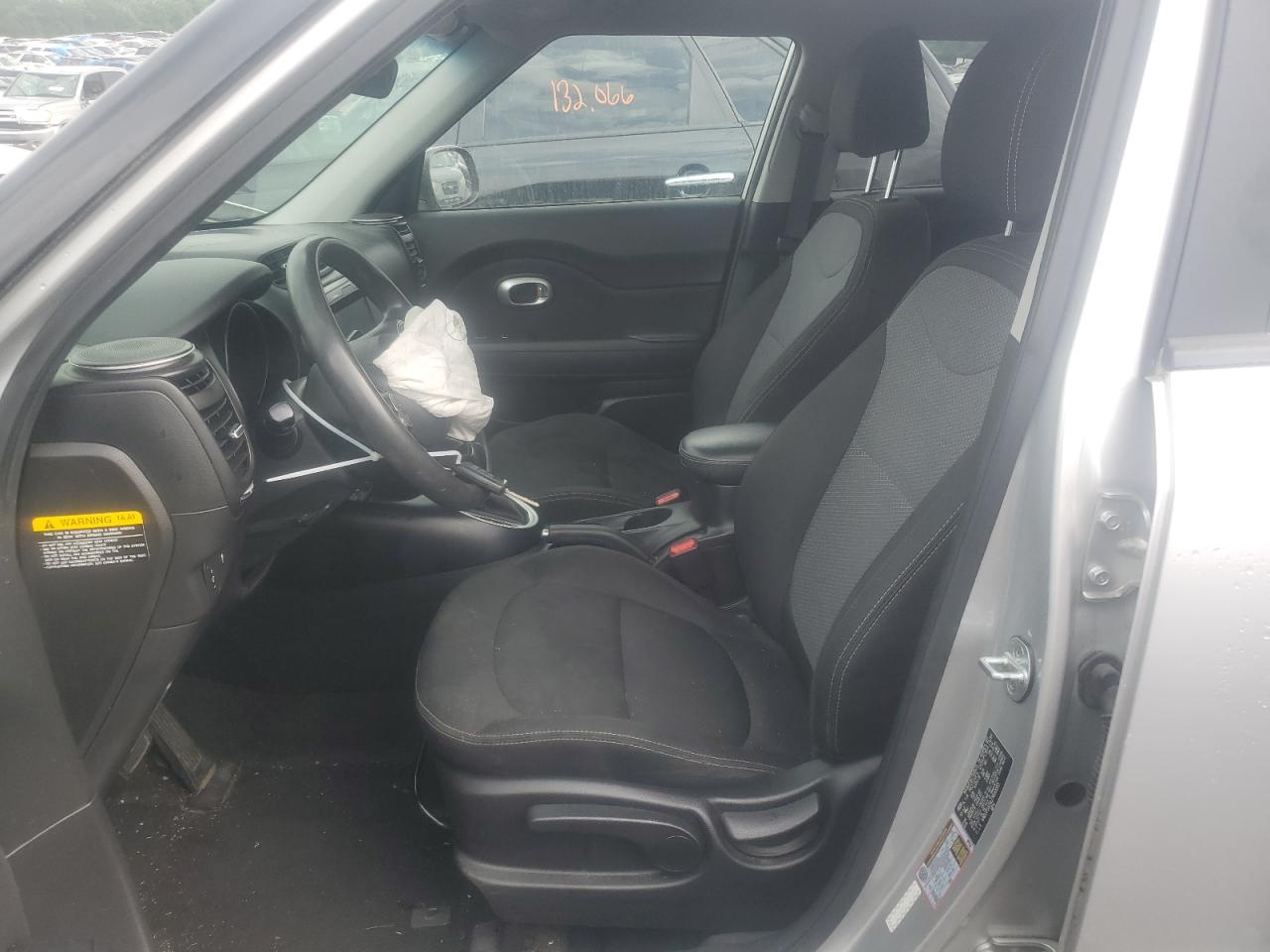 KNDJP3A54J7600055 2018 Kia Soul +