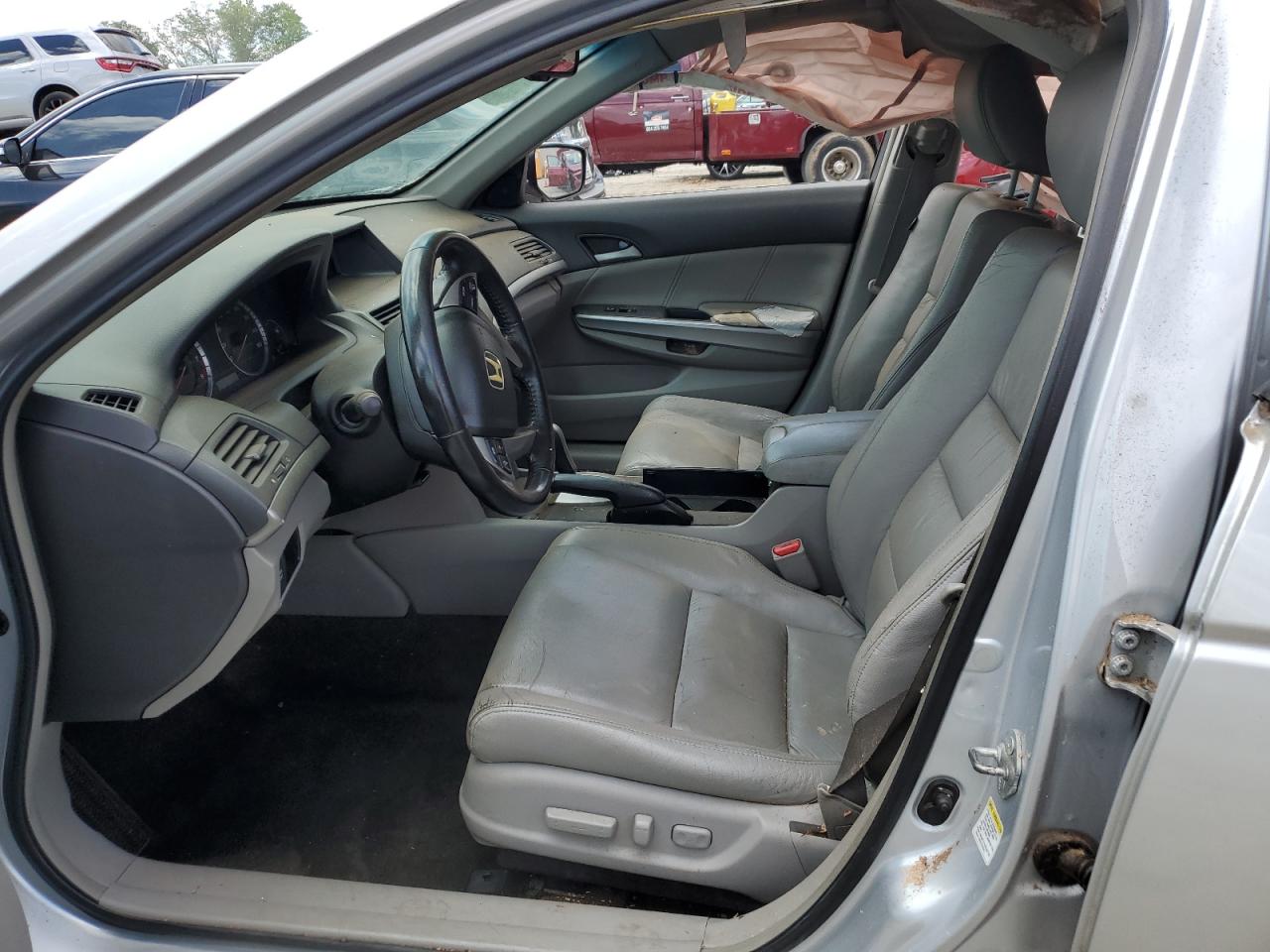 1HGCP2F33BA059726 2011 Honda Accord Lx