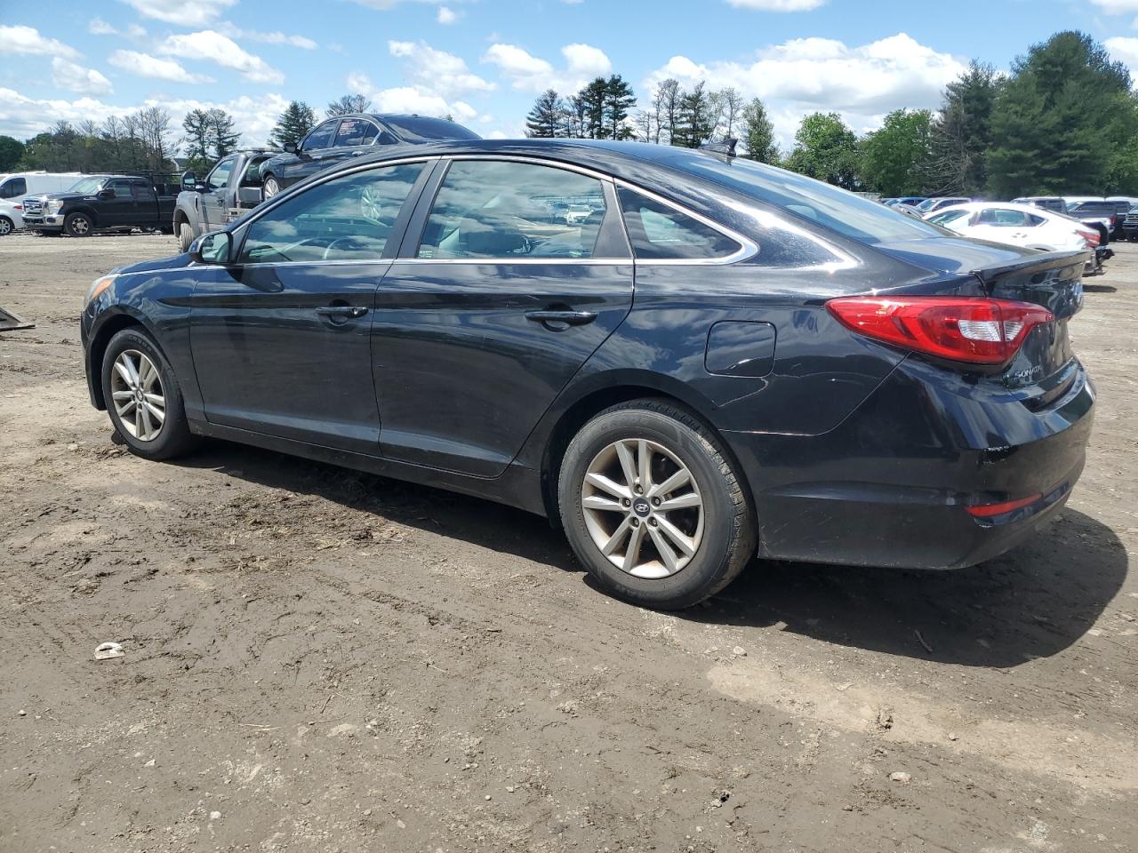 5NPE24AF0FH195037 2015 Hyundai Sonata Se