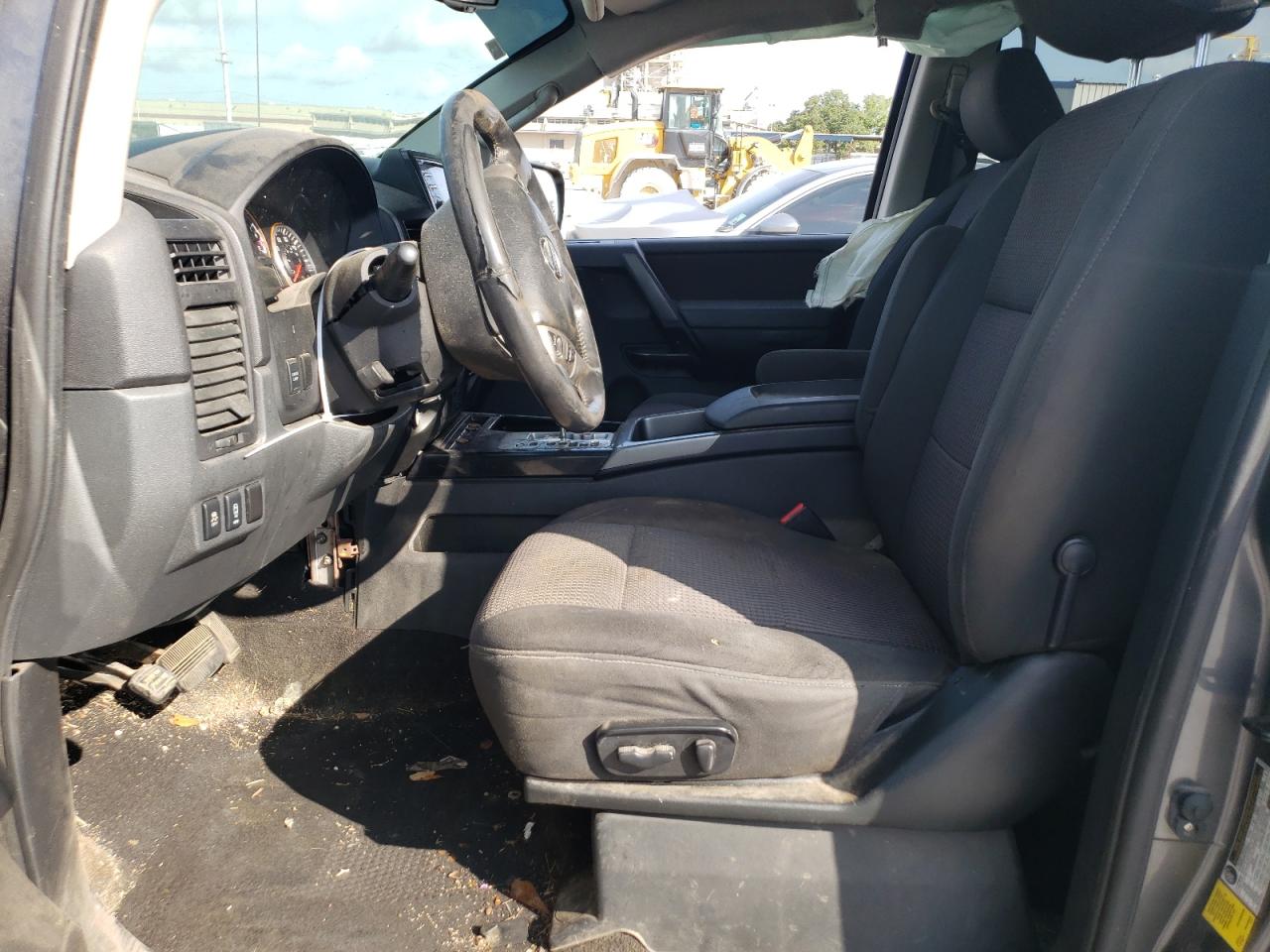 1N6BA0ED8EN509956 2014 Nissan Titan S