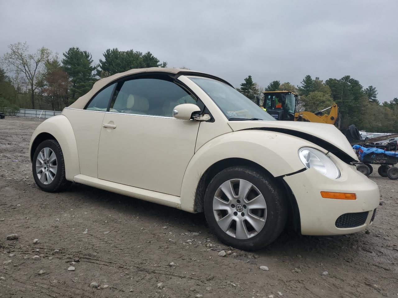 3VWPG31Y88M415735 2008 Volkswagen New Beetle Convertible S