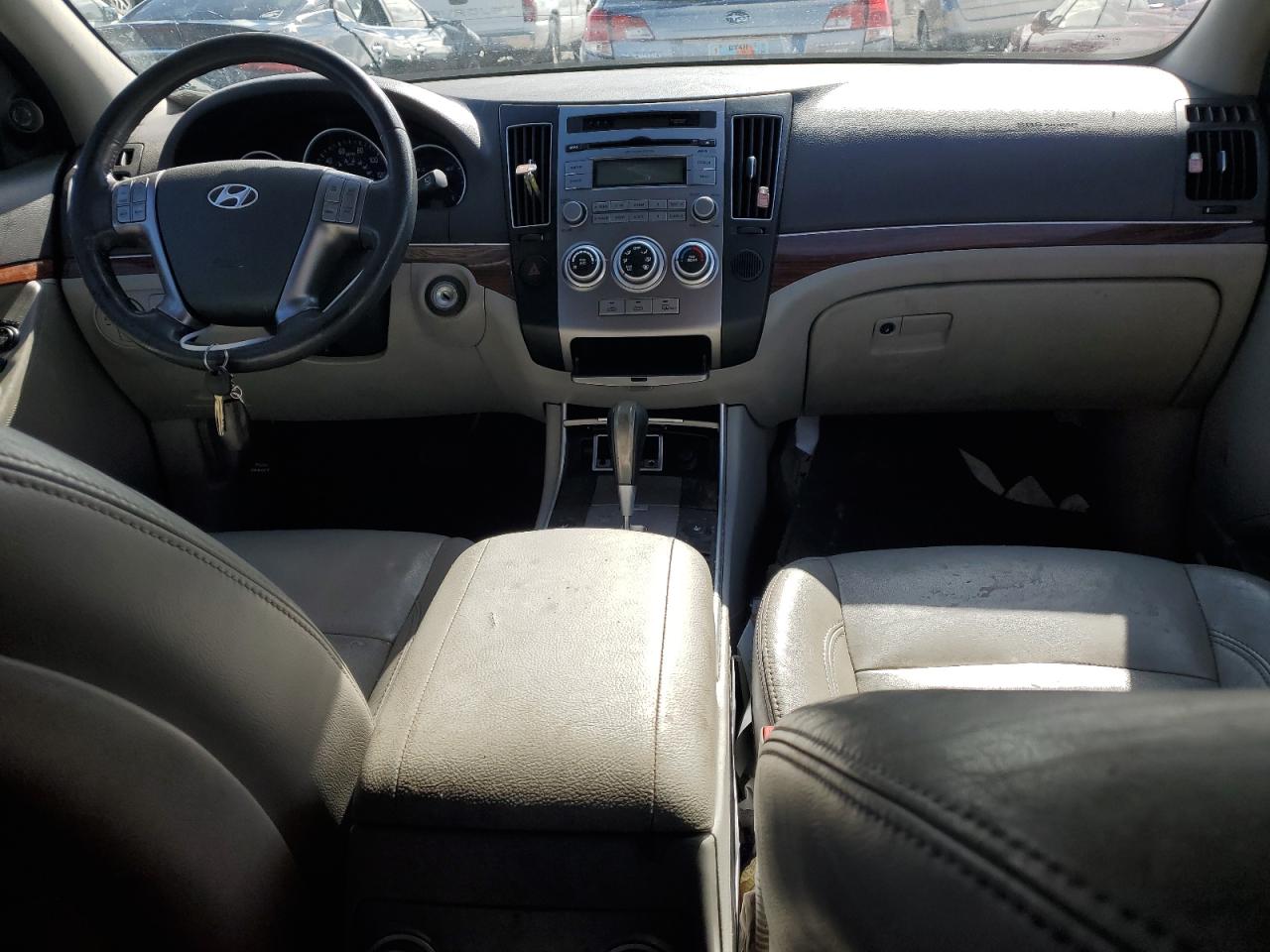 KM8NUDCCXBU142998 2011 Hyundai Veracruz Gls